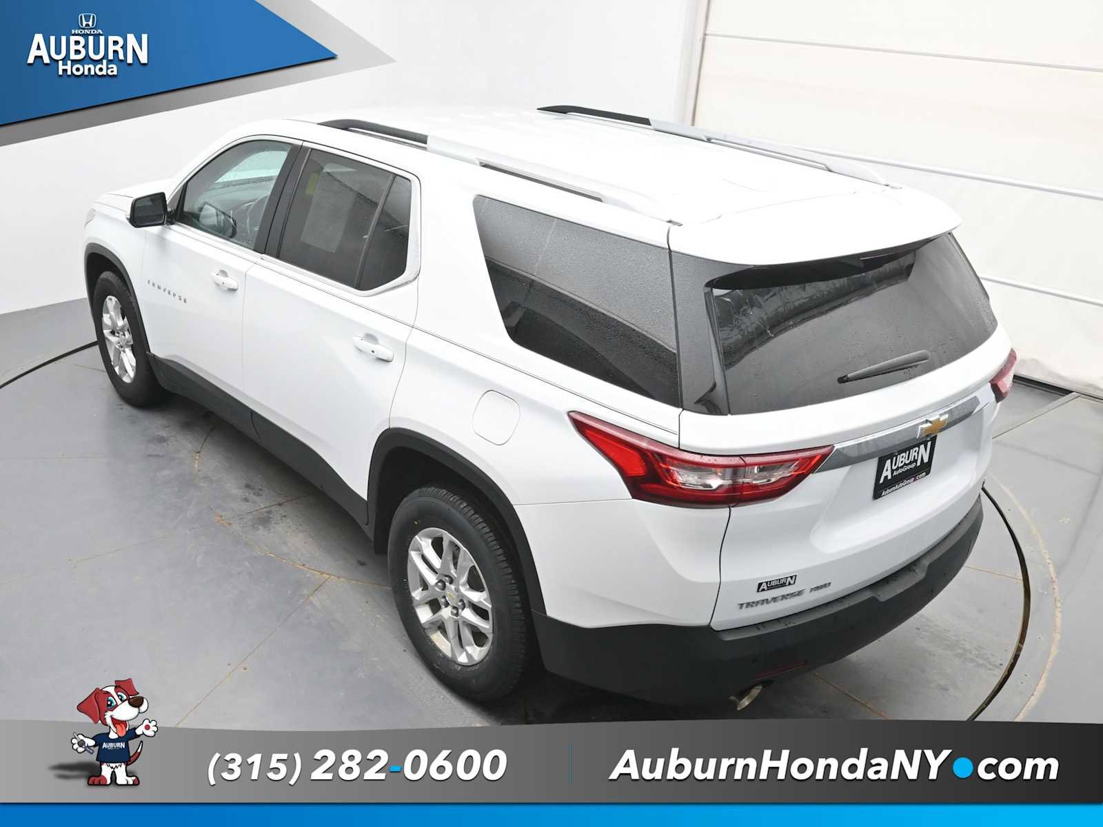 Used 2018 Chevrolet Traverse LT w/ LPO, Floor Liner Package image 28