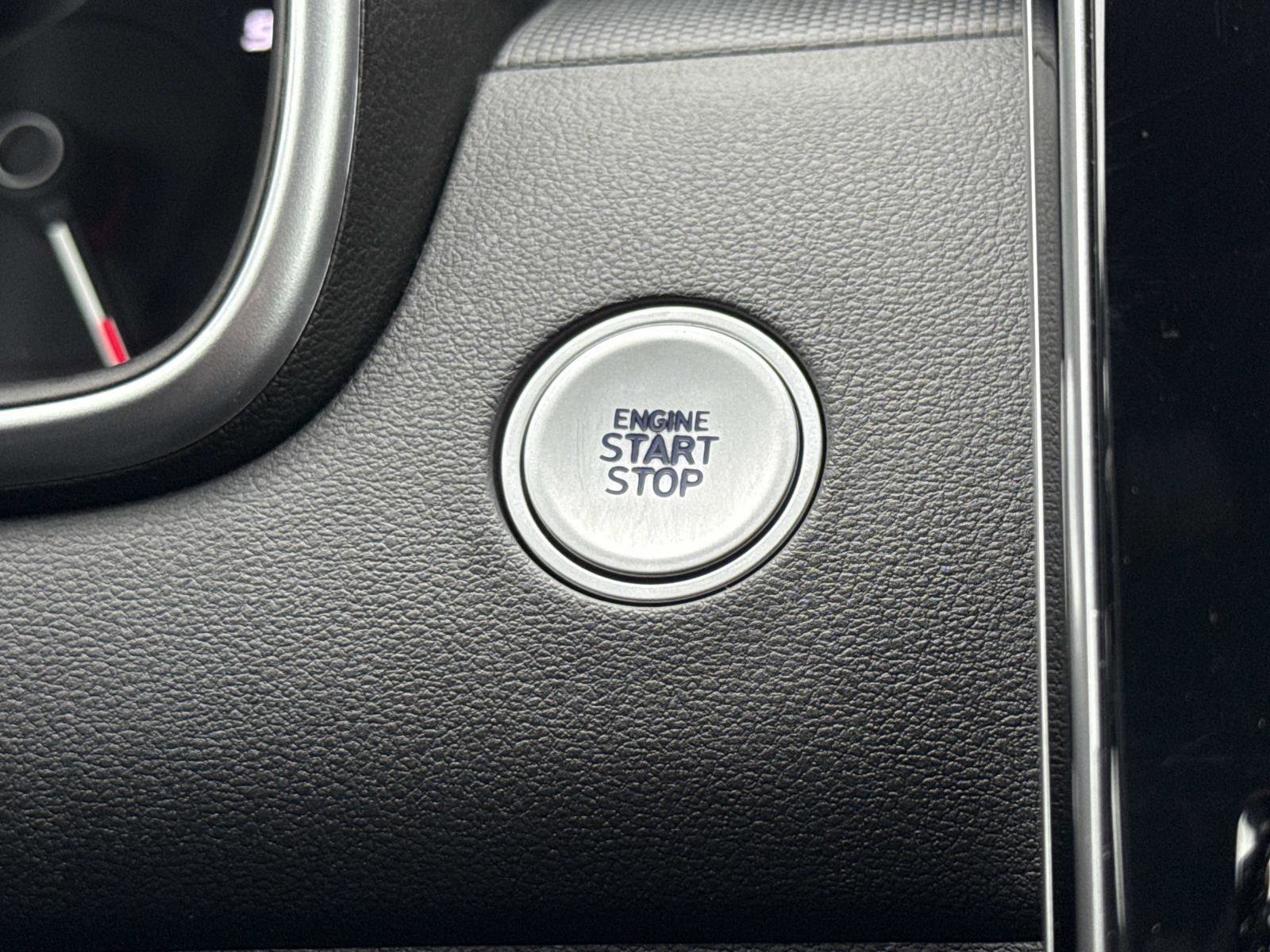 Used 2024 Hyundai Santa Cruz SEL image 14