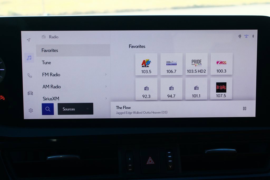 Used 2024 Lexus ES 350 Ultra Luxury image 16