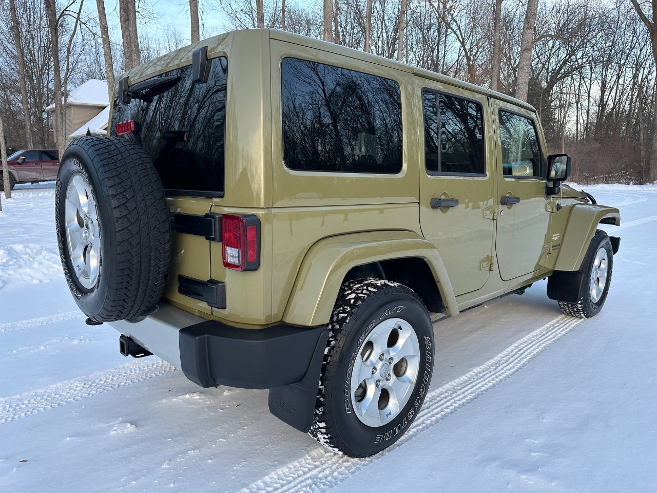 Used 2013 Jeep Wrangler Unlimited Sahara w/ Connectivity Group image 6