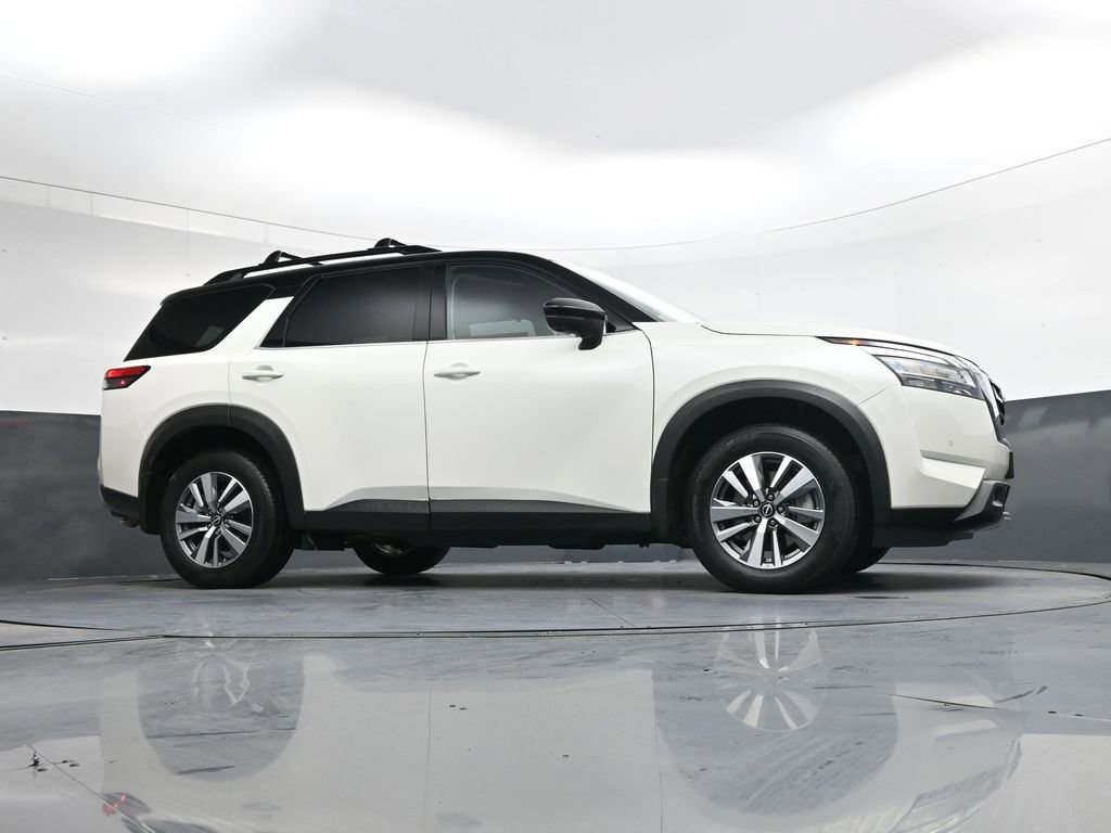 Used 2024 Nissan Pathfinder SL image 38