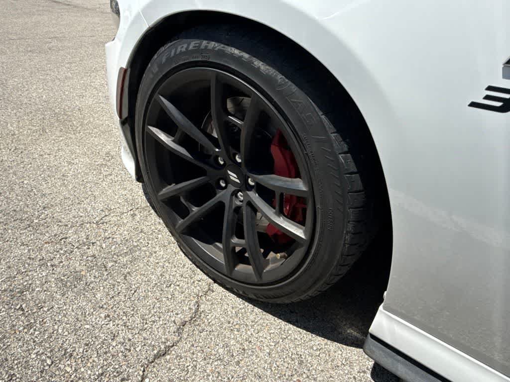 Used 2018 Dodge Charger R/T RWD image 9