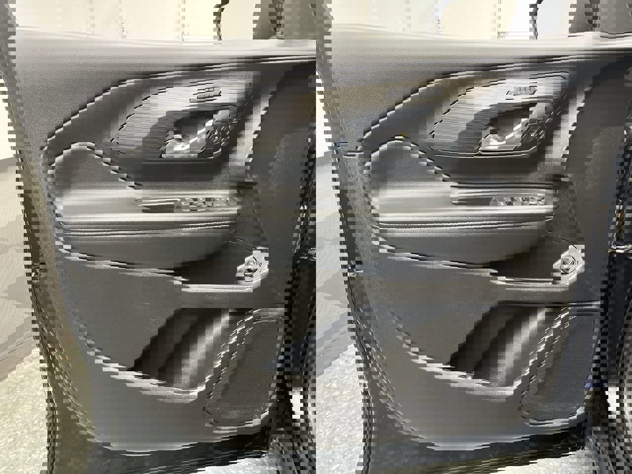 Certified 2024 GMC Terrain SLT image 7