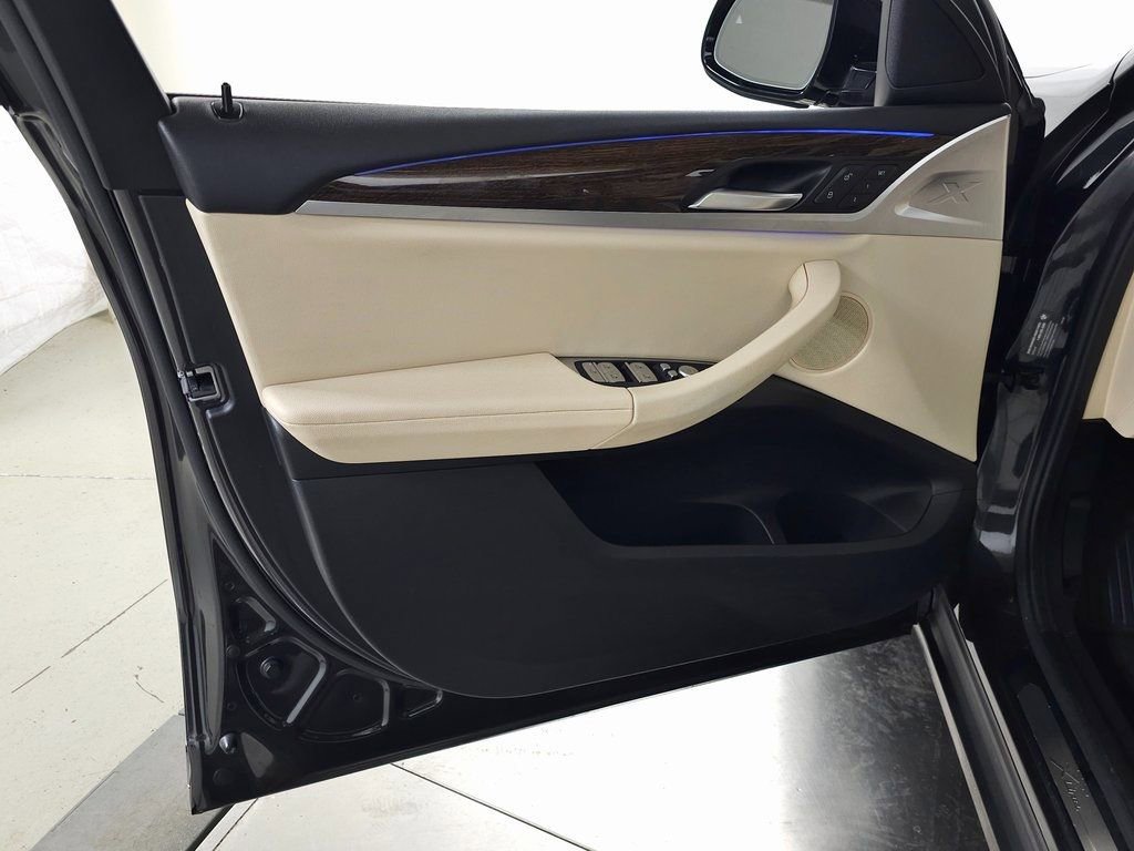 Used 2020 BMW X4 xDrive30i w/ Premium Package image 13