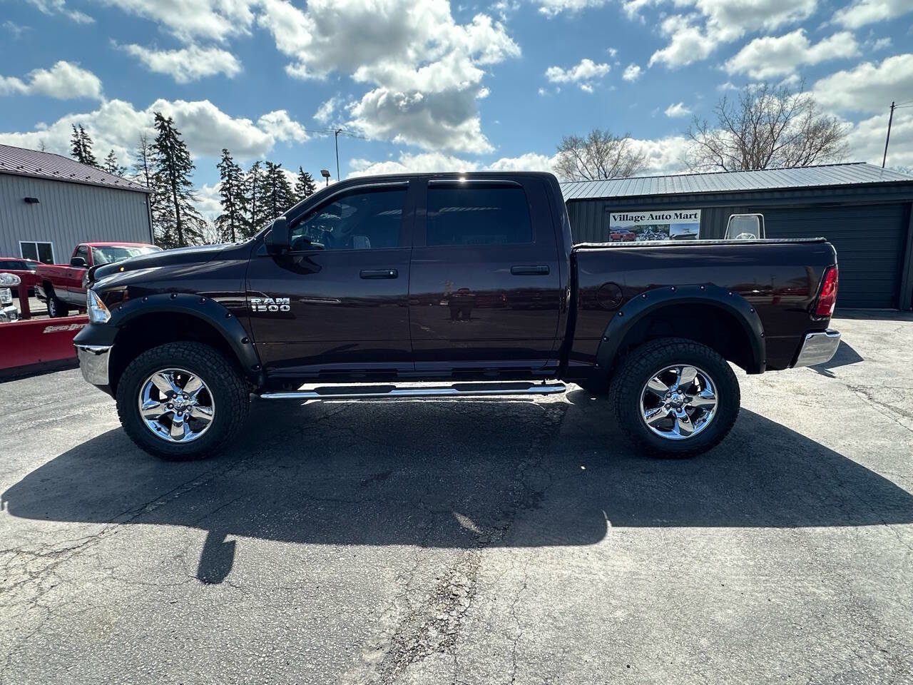 Used 2015 RAM 1500 ST w/ SXT Appearance Group image 3