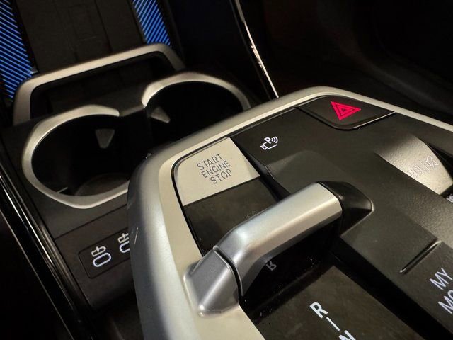 Used 2025 BMW X1 xDrive28i image 11