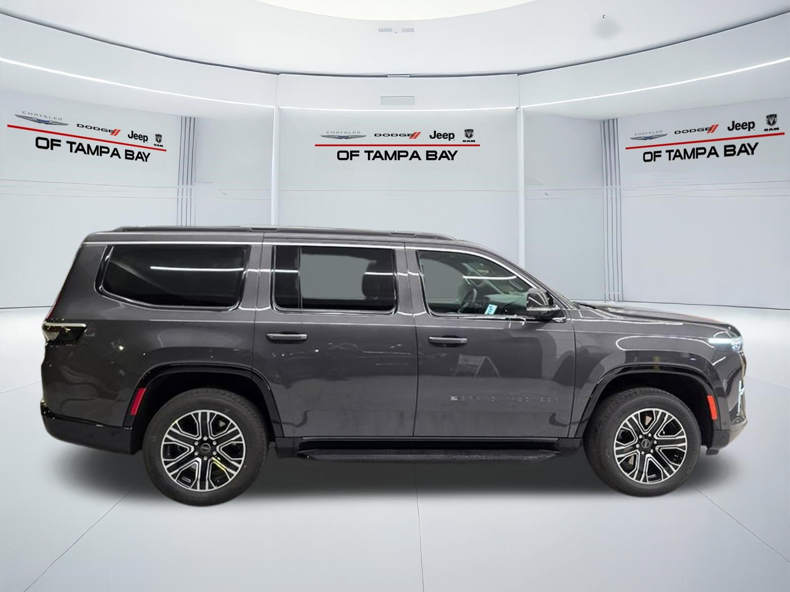 New 2026 Jeep Grand Wagoneer 4WD w/ Premium Group I image 7