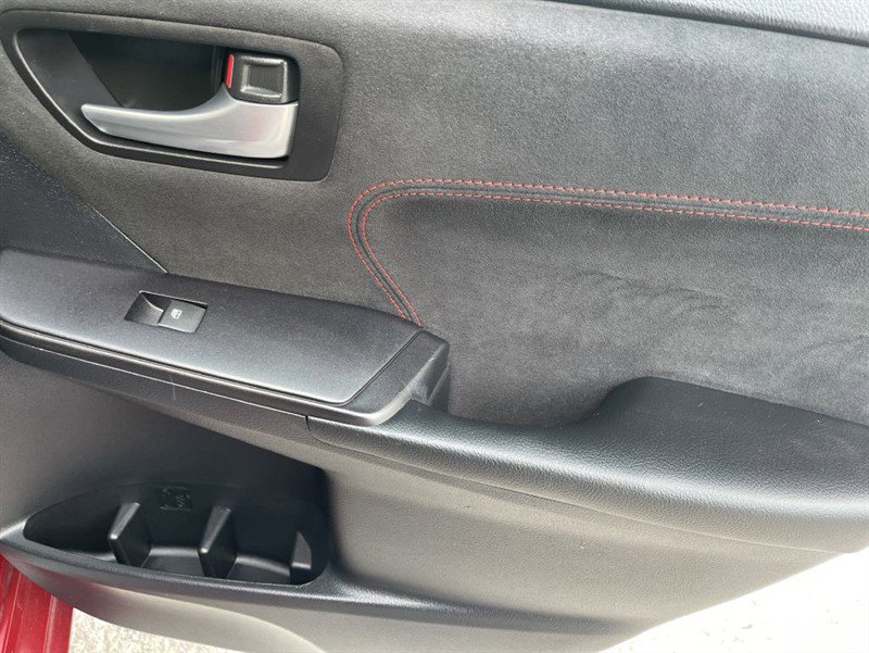 Used 2015 Toyota Camry XLE image 19