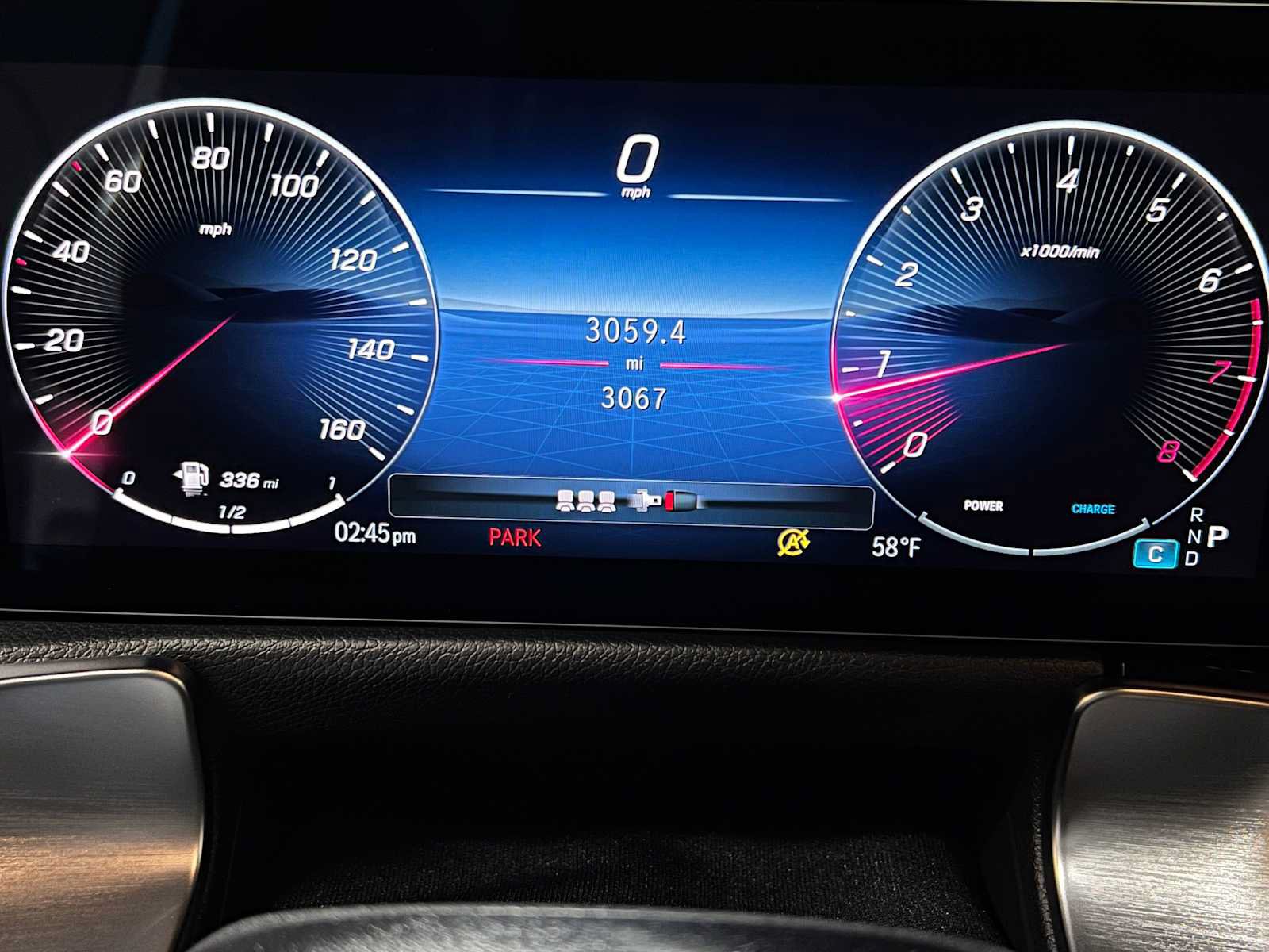 Used 2025 Mercedes-Benz GLB 250 4MATIC image 30