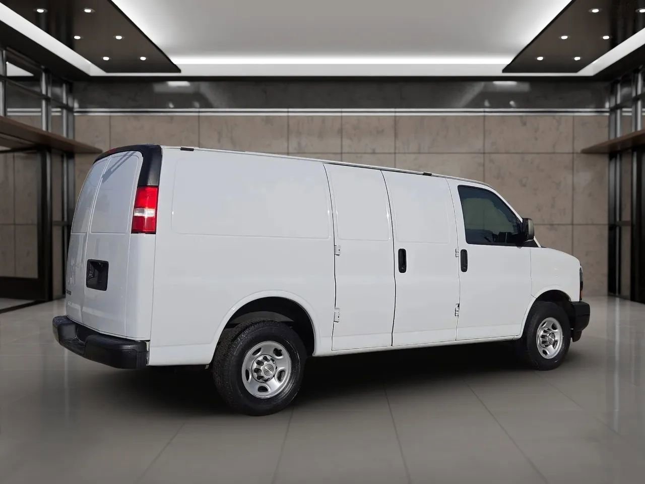 Used 2021 Chevrolet Express 2500 w/ Driver Convenience Package image 7