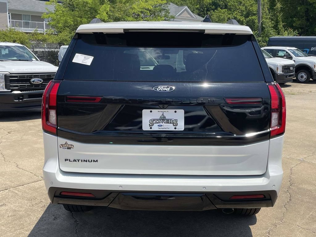 New 2026 Ford Expedition Platinum w/ Stealth Appearance Package AWD/4WD image 4
