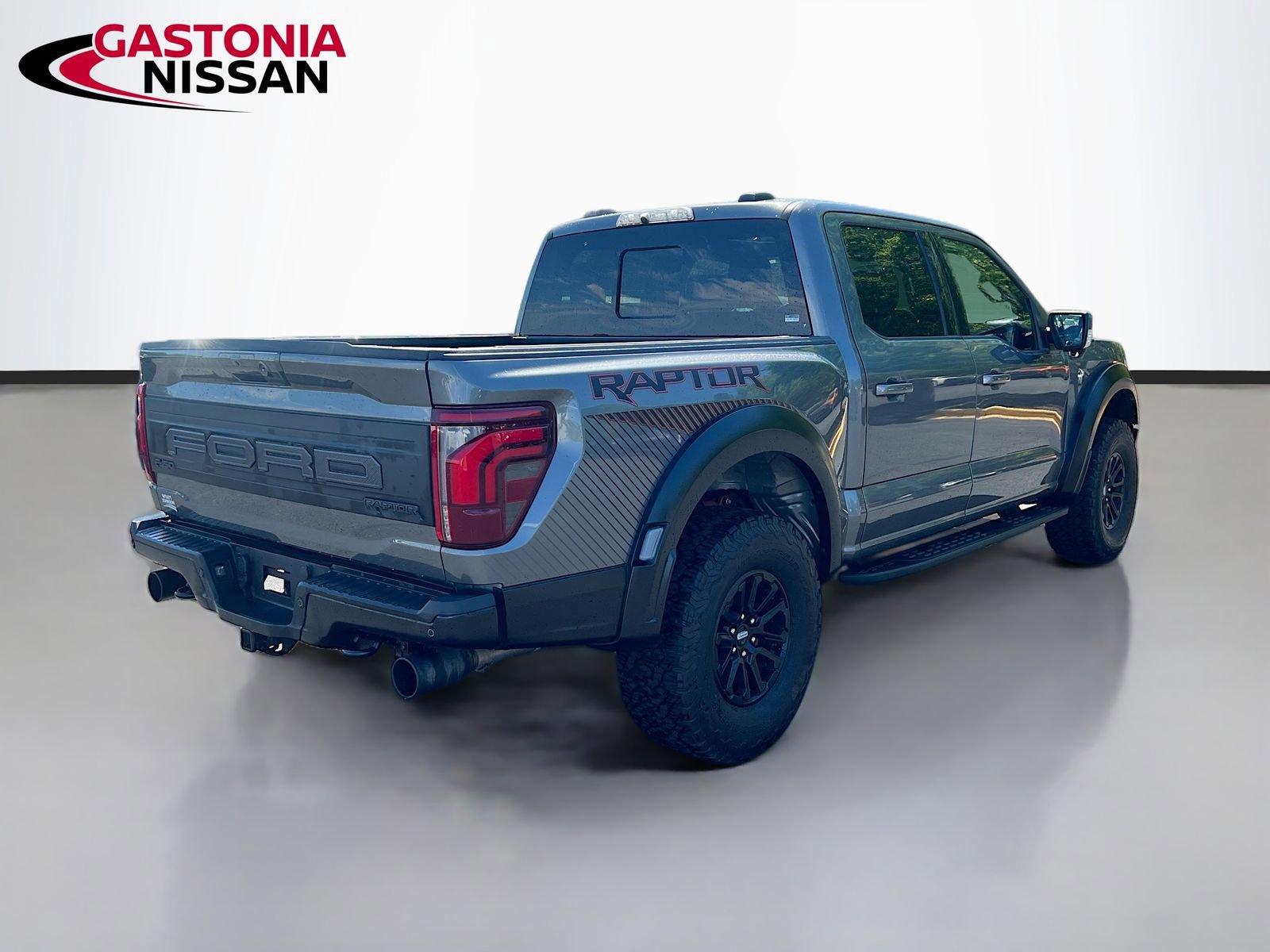 Used 2025 Ford F150 Raptor image 9