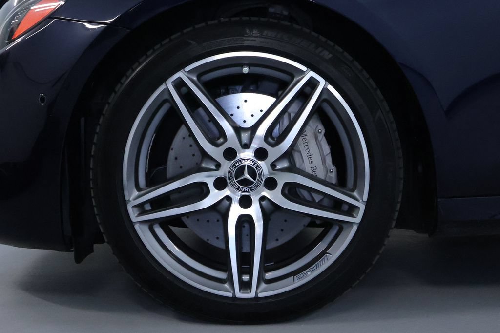 Used 2019 Mercedes-Benz E 300 4MATIC image 36
