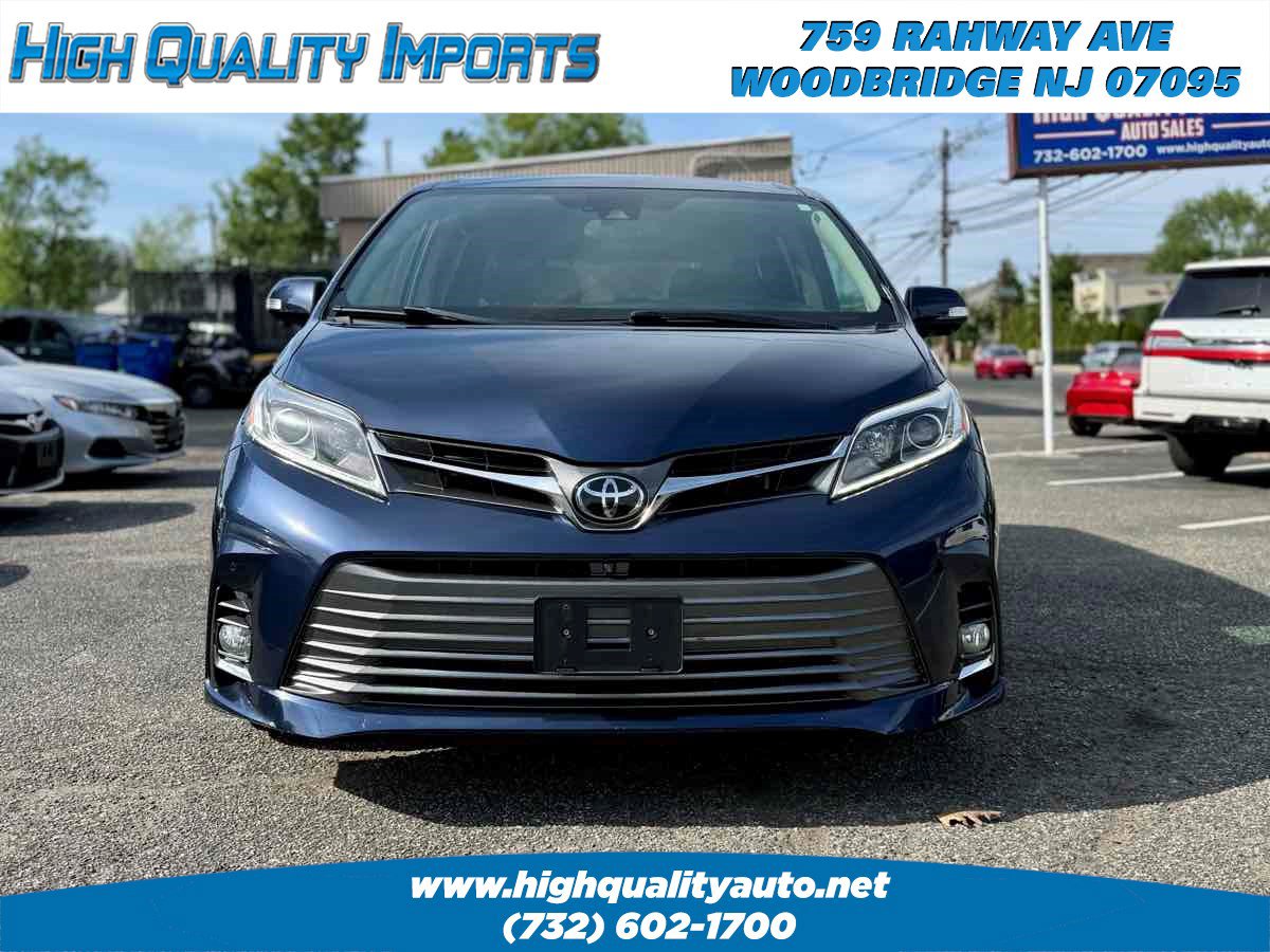 Used 2020 Toyota Sienna Limited Premium AWD/4WD image 2