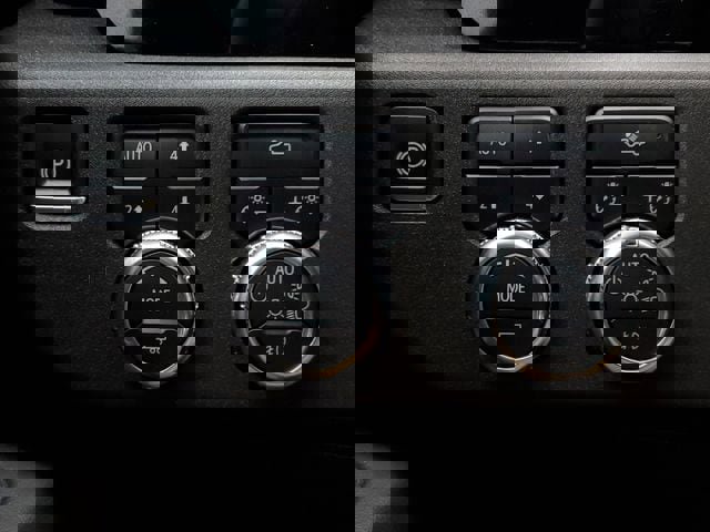 Used 2025 GMC Sierra 1500 Elevation w/ Preferred Package image 35