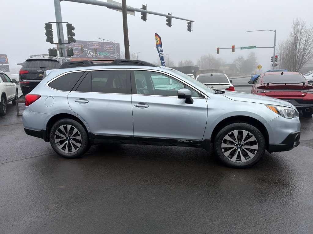 Used 2017 Subaru Outback 3.6R Limited image 7