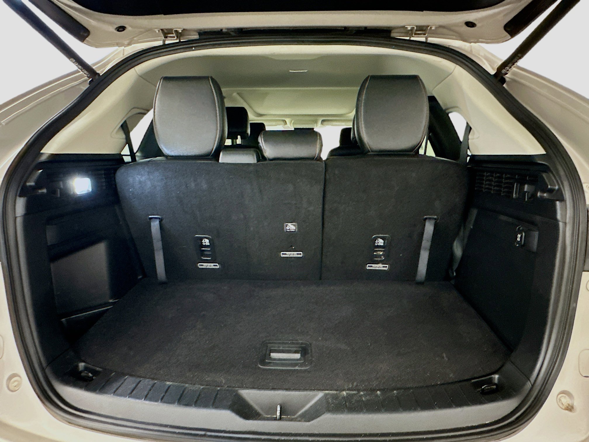 Used 2025 MAZDA CX-90 3.3 Turbo w/ Premium Sport Pkg image 32