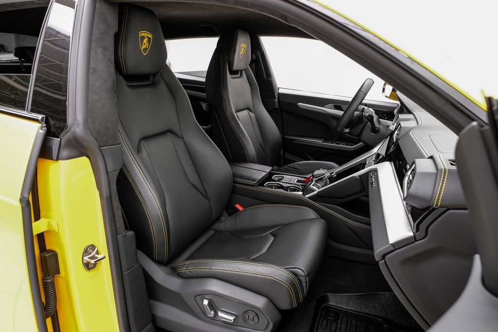Used 2022 Lamborghini Urus image 28