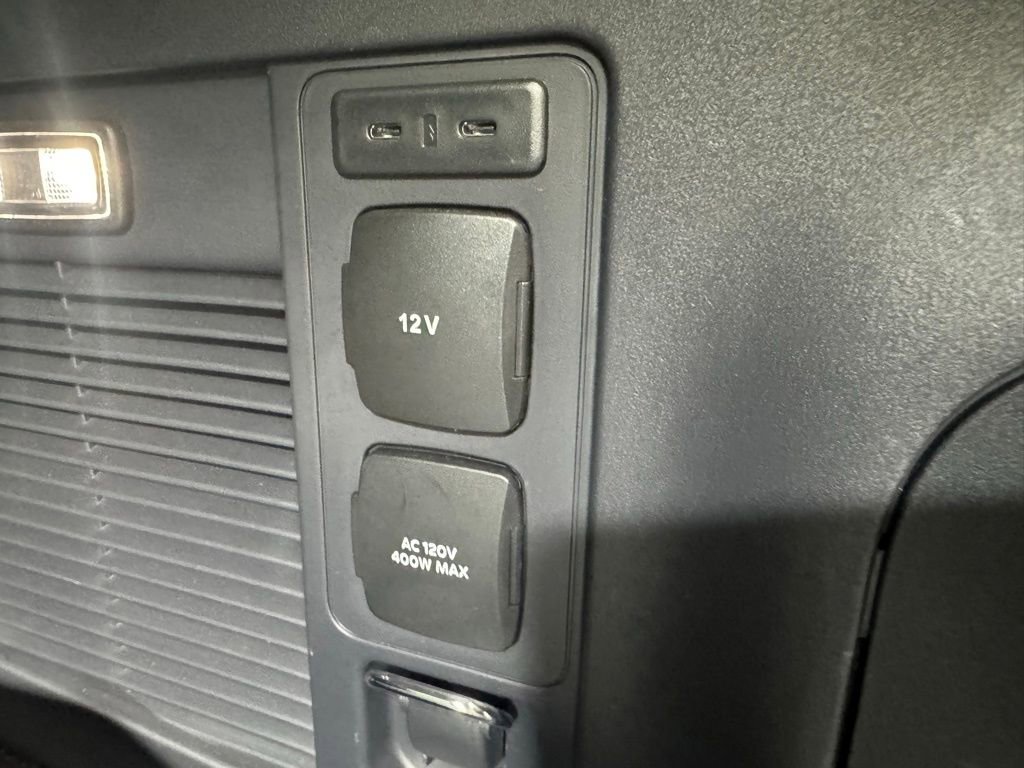 Certified 2025 Lincoln Navigator L Black Label AWD/4WD image 30