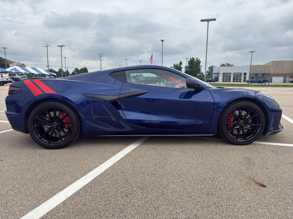 New 2027 Chevrolet Corvette Grand Sport w/ Z52 Sport Performance Package RWD image 9