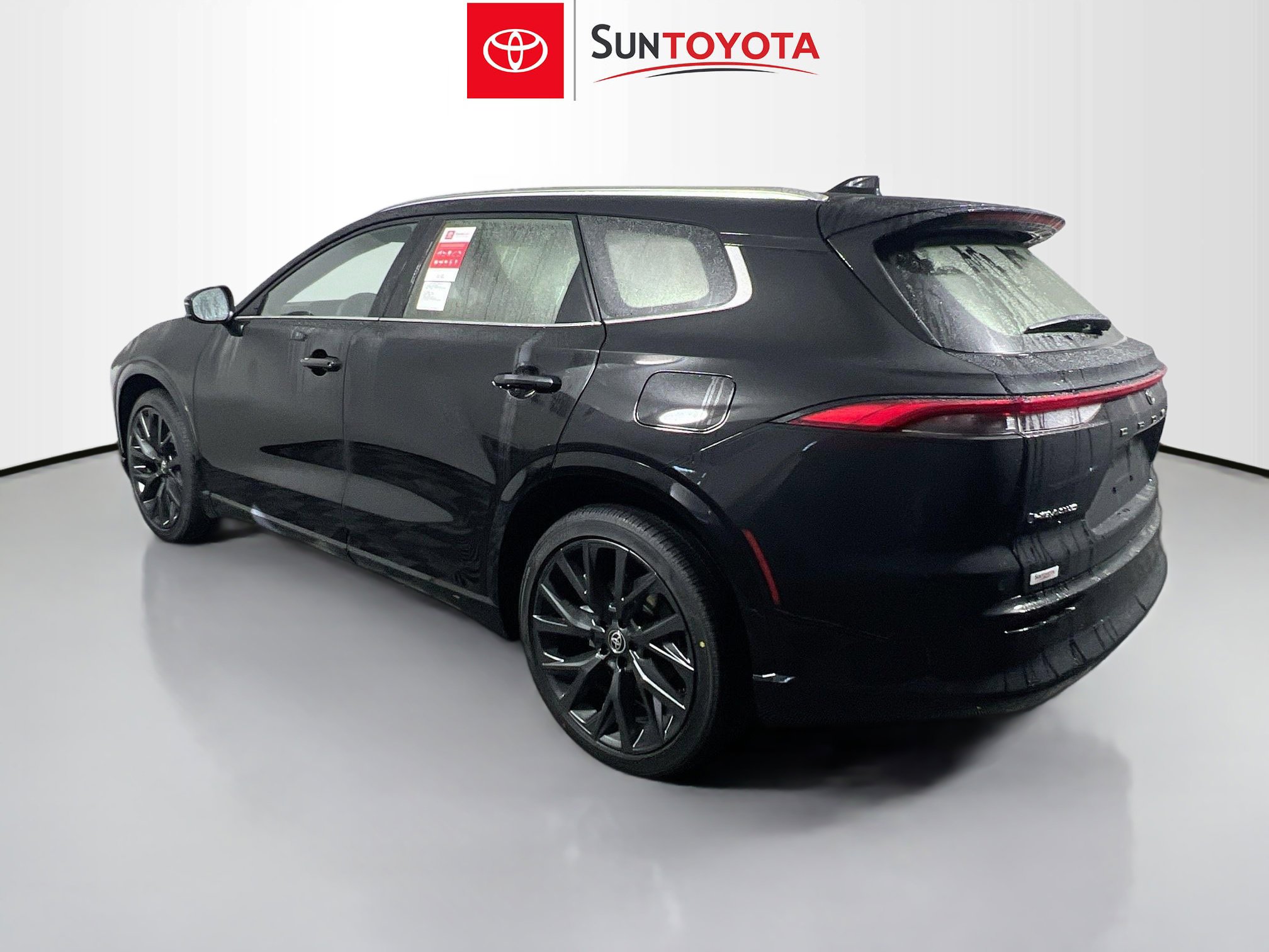 New 2025 Toyota Crown Signia image 6