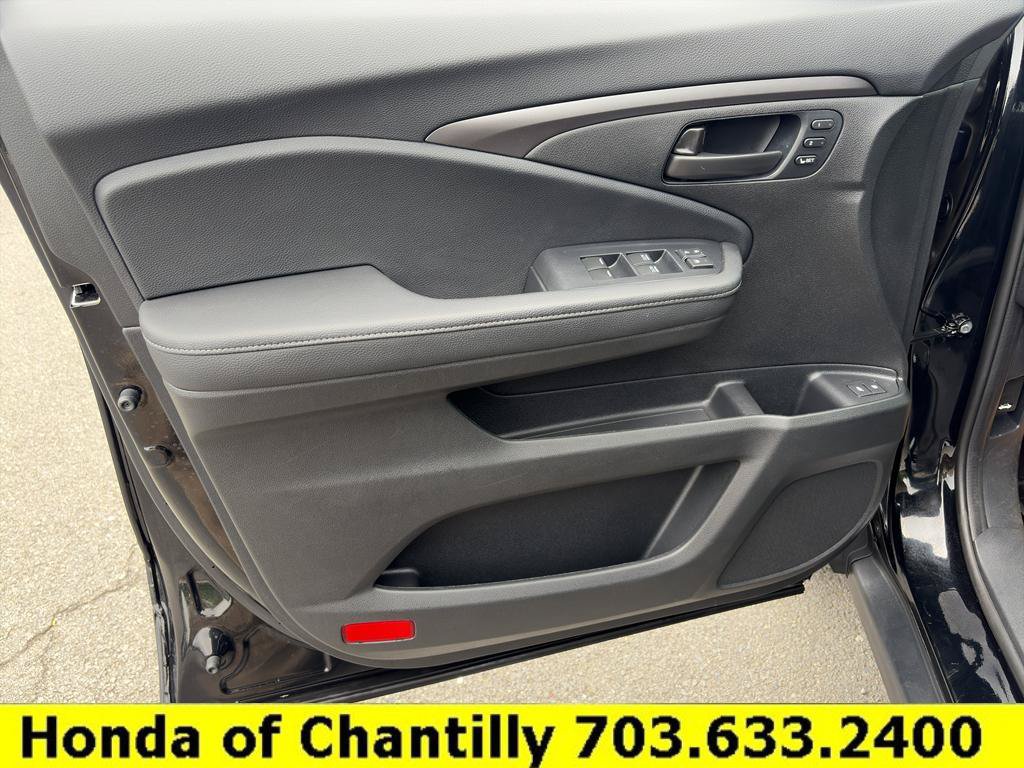 Certified 2024 Honda Passport EX-L image 22