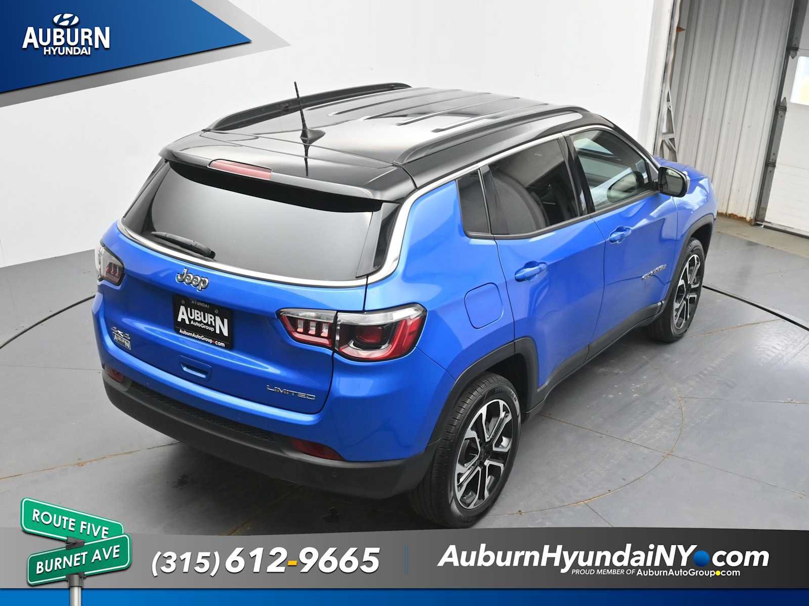 Used 2024 Jeep Compass Limited AWD/4WD image 29