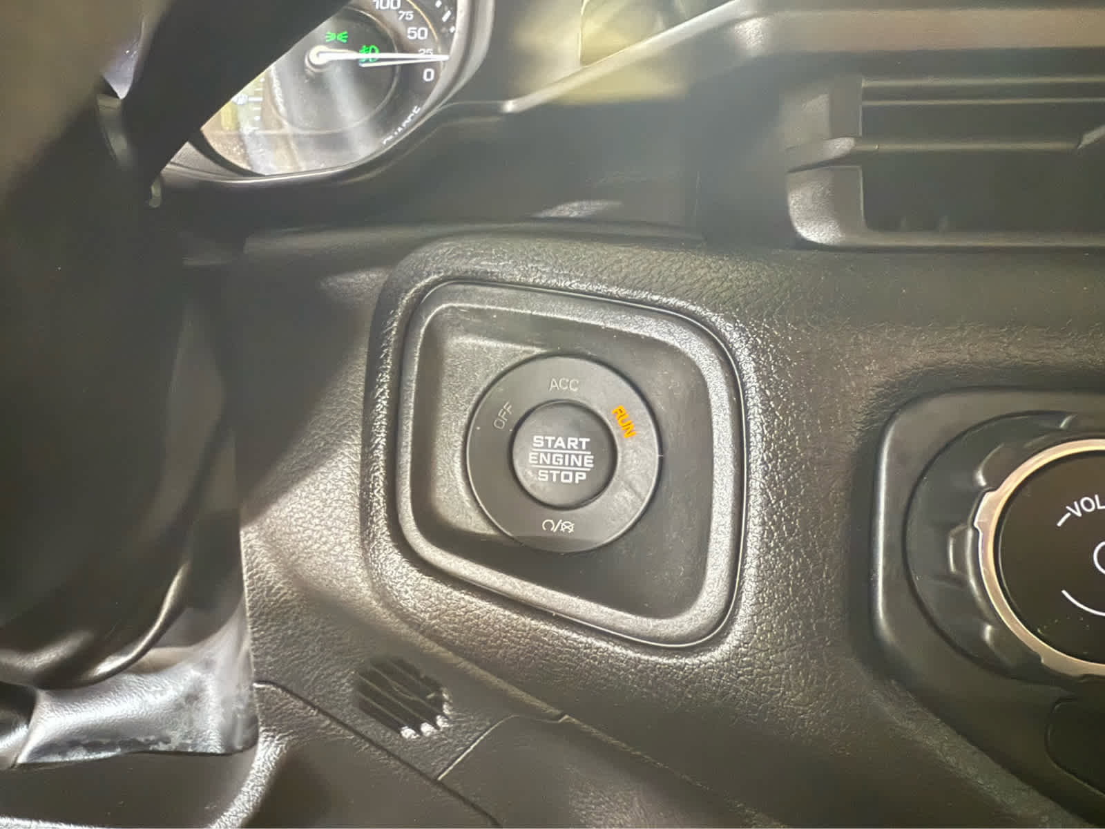 Used 2024 Jeep Wrangler Sport S w/ Convenience Group image 12