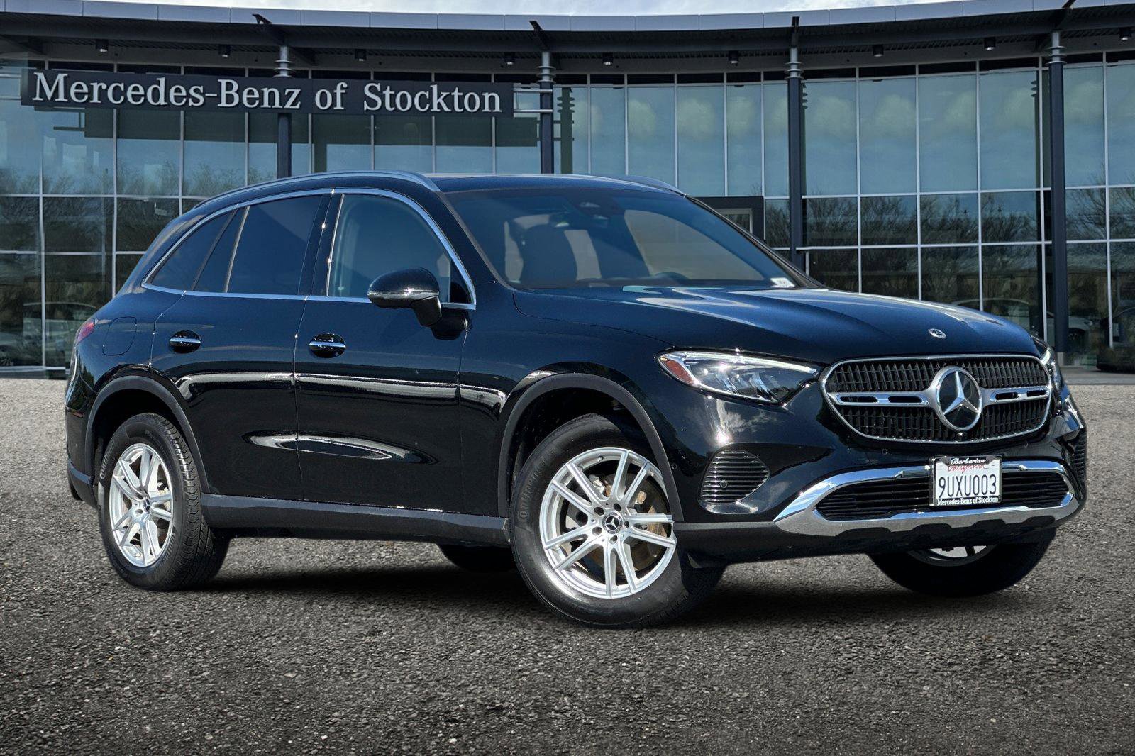 Certified 2025 Mercedes-Benz GLC 300 4MATIC image 2