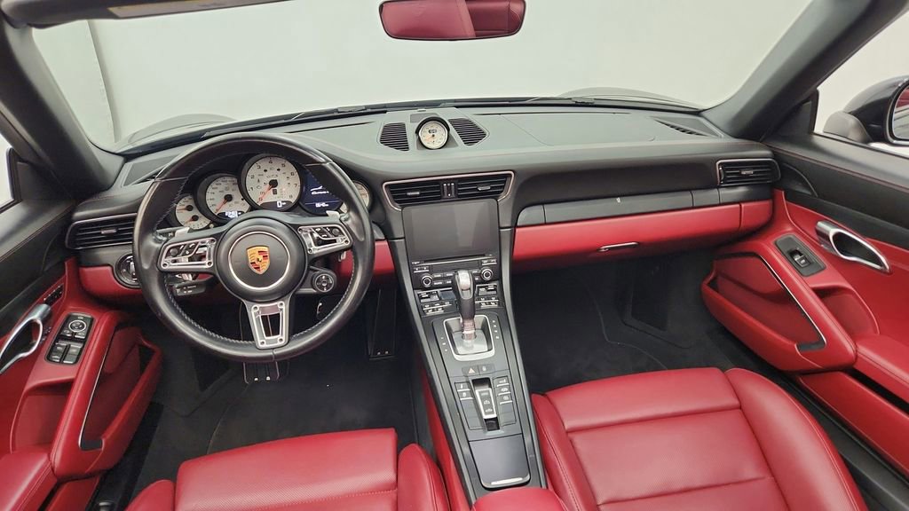 Used 2018 Porsche 911 Carrera 4 GTS AWD/4WD image 12