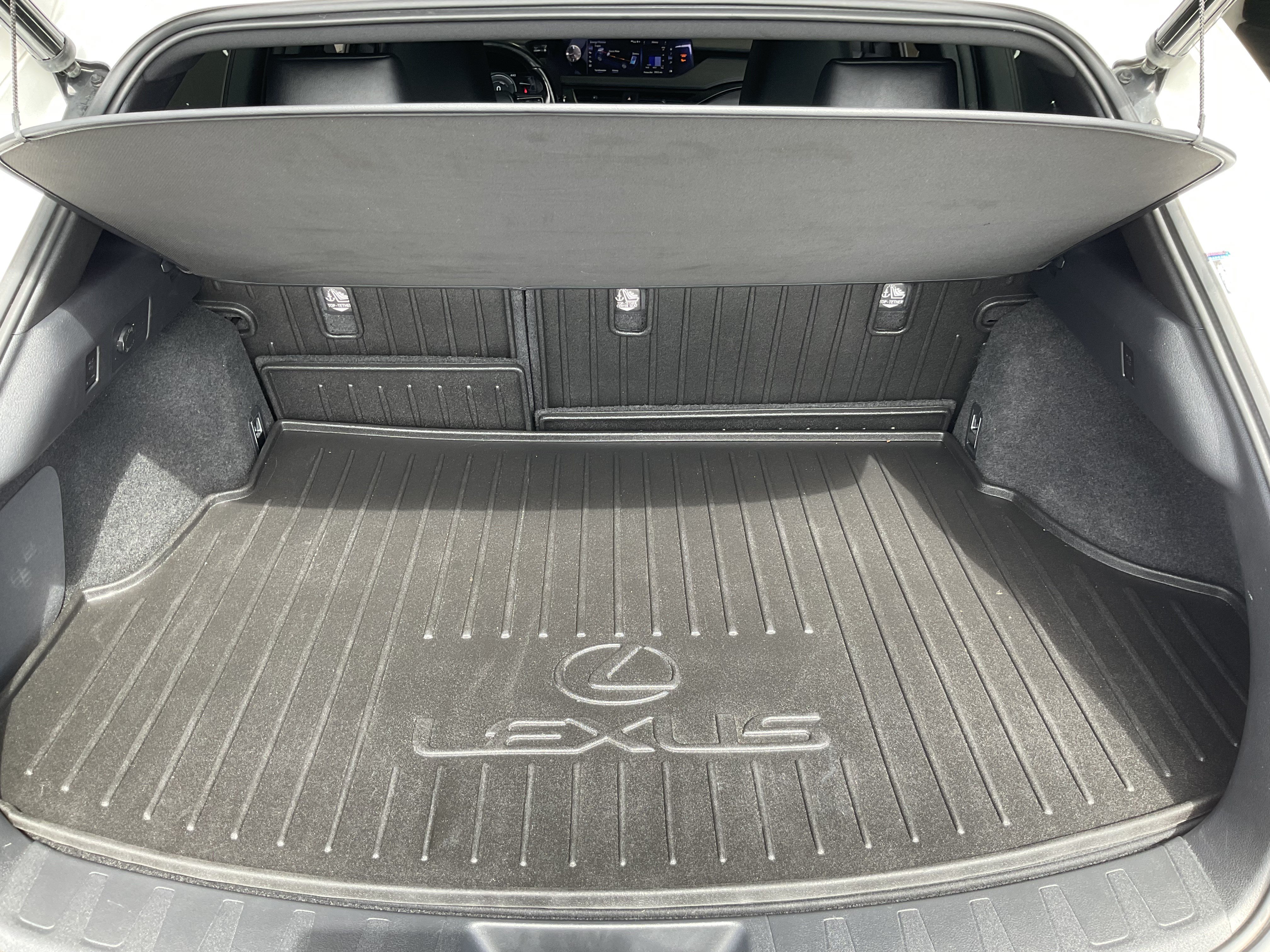 Used 2020 Lexus UX 250h w/ Luxury Package AWD/4WD image 41