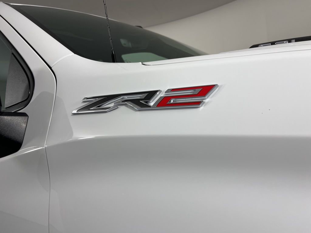 New 2026 Chevrolet Silverado 1500 ZR2 image 9