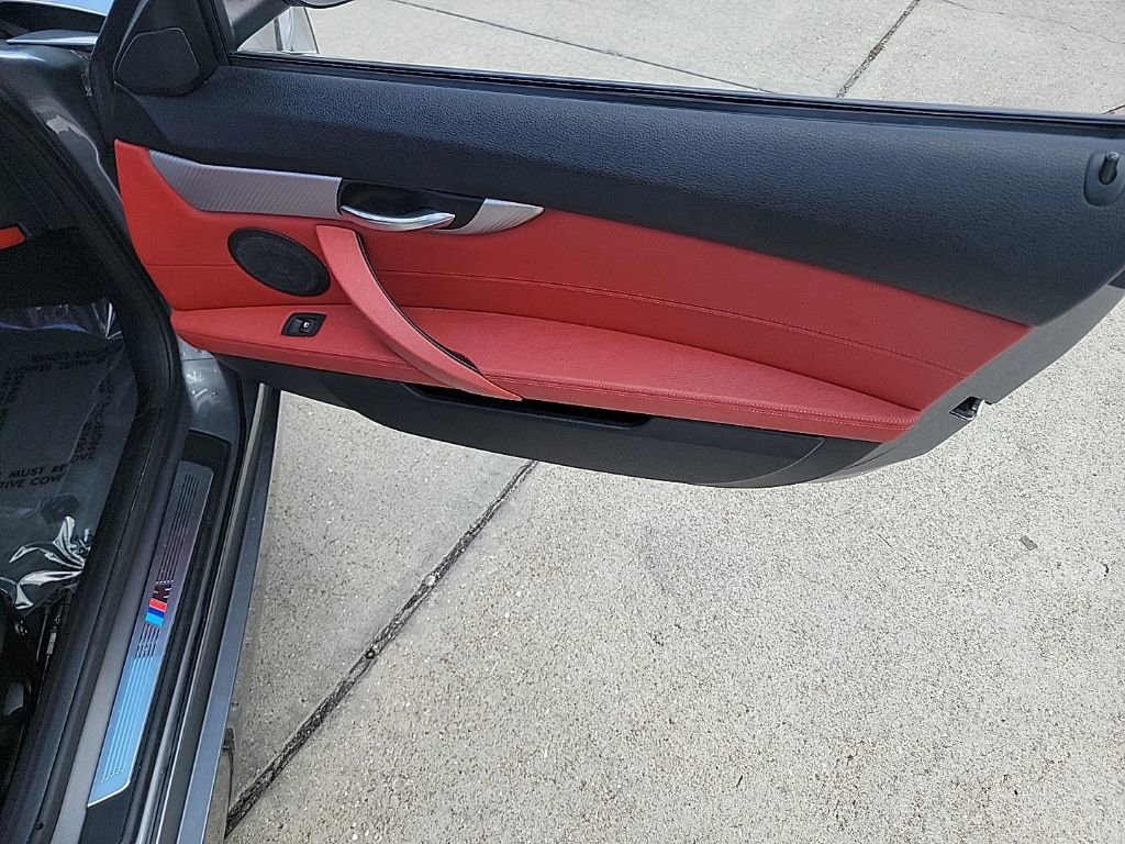 Used 2011 BMW Z4 sDrive35is image 12