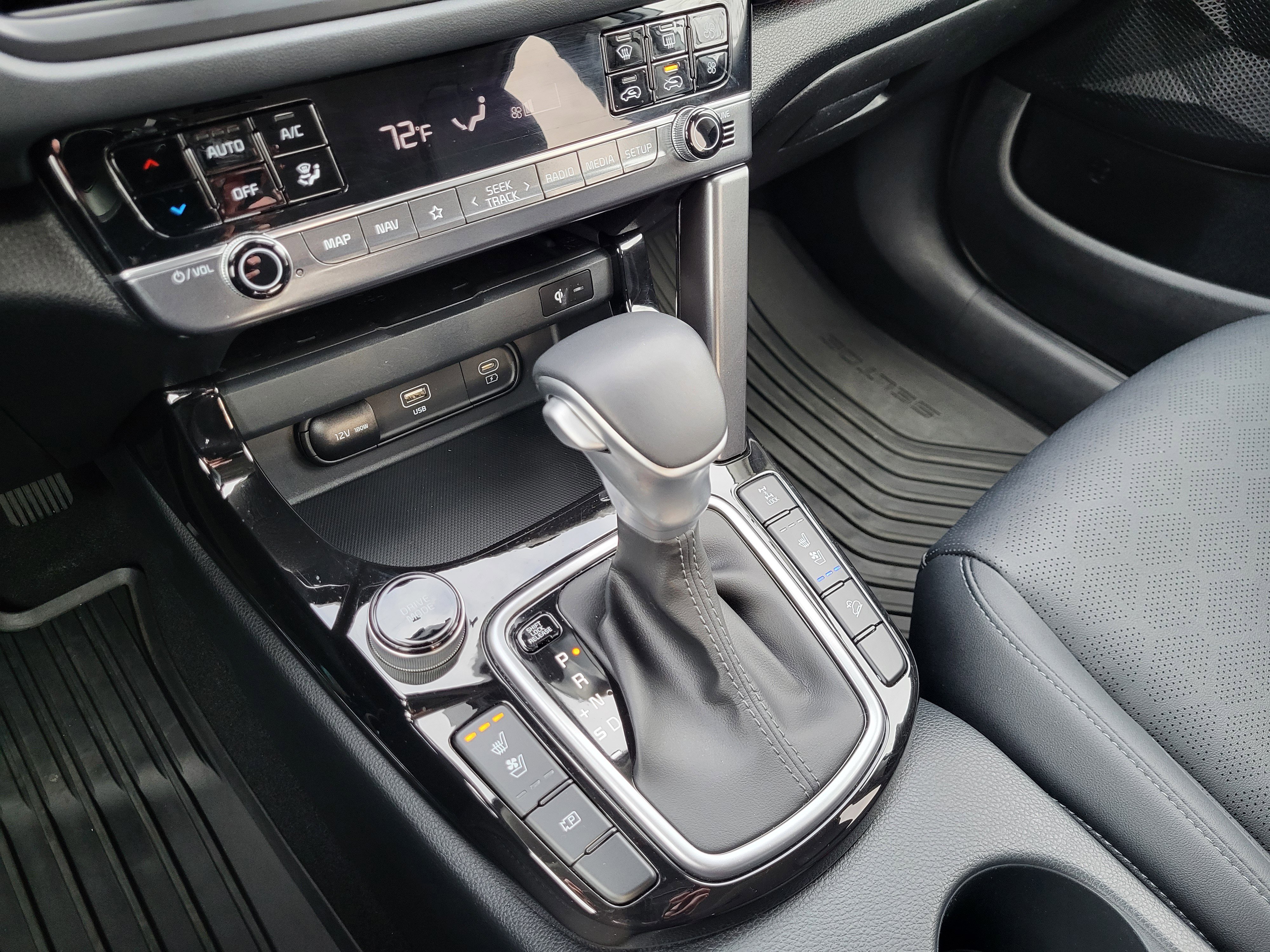 Used 2024 Kia Seltos SX w/ SX Sunroof Package image 26