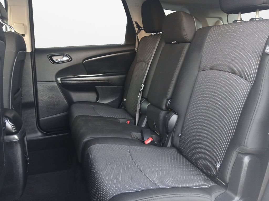 Used 2020 Dodge Journey SE w/ SE Popular Equipment Group FWD image 22