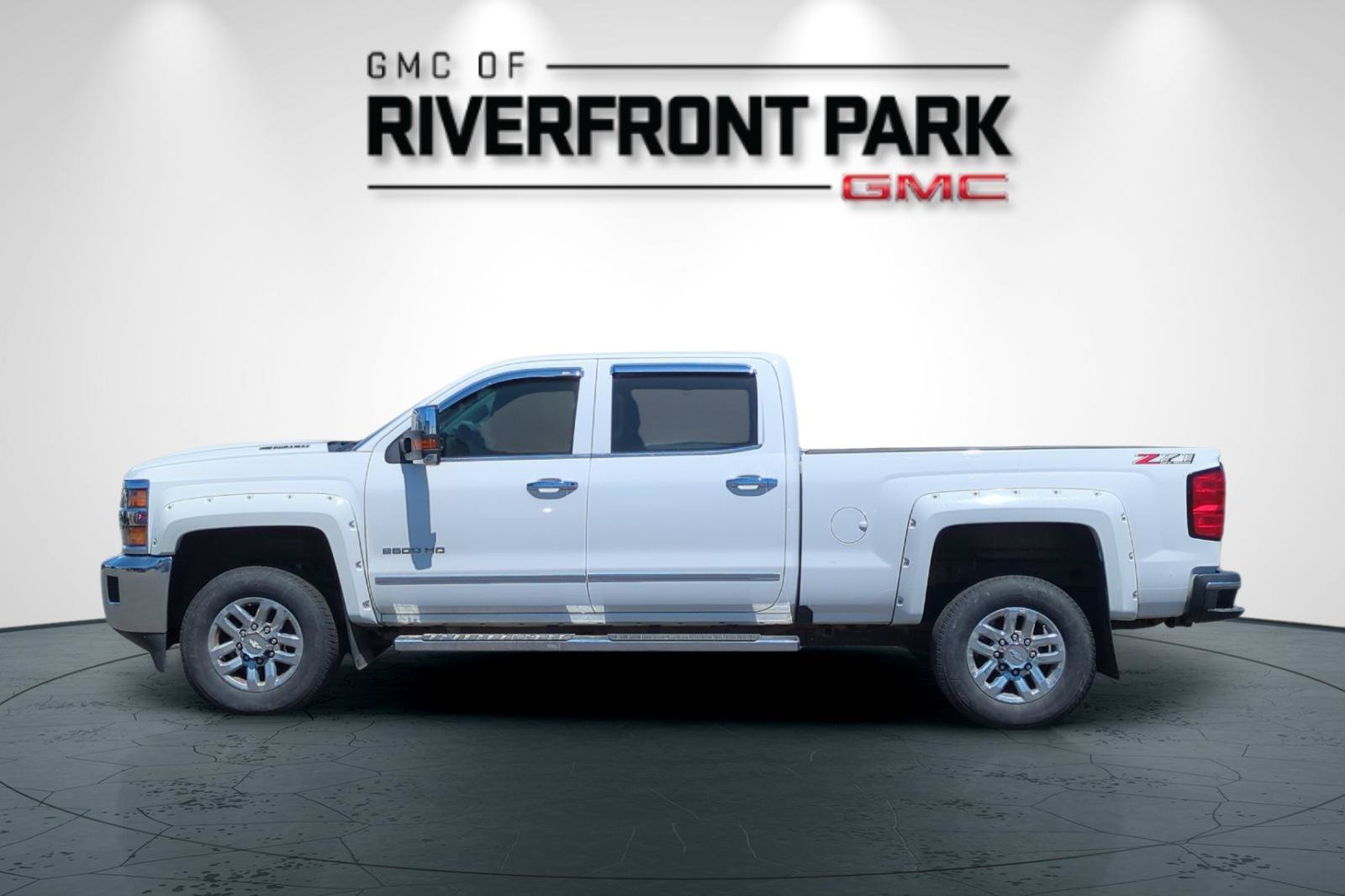 Used 2018 Chevrolet Silverado 2500 LTZ w/ Duramax Plus Package AWD/4WD image 6