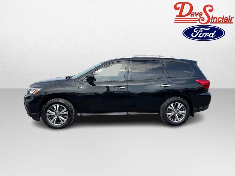 Used 2019 Nissan Pathfinder SL w/ Cargo Package FWD image 10