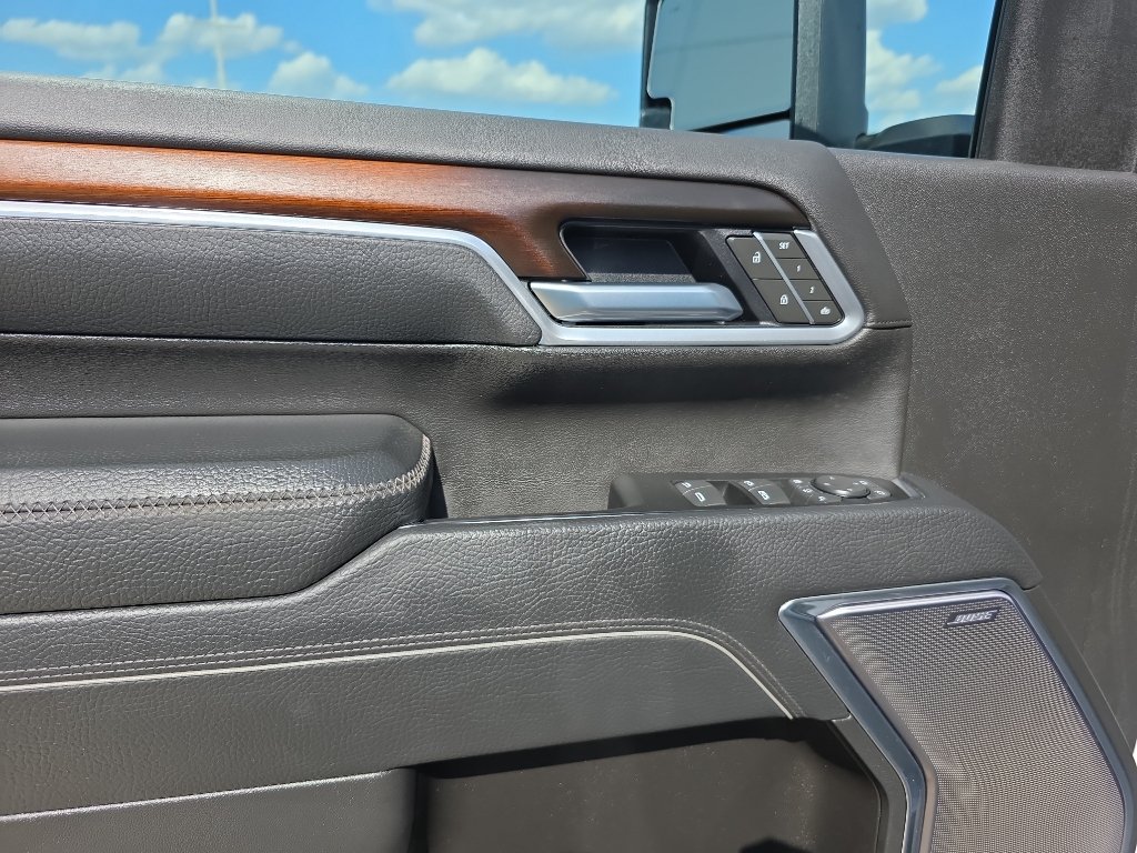Certified 2025 GMC Sierra 2500 Denali w/ Technology Package AWD/4WD image 18
