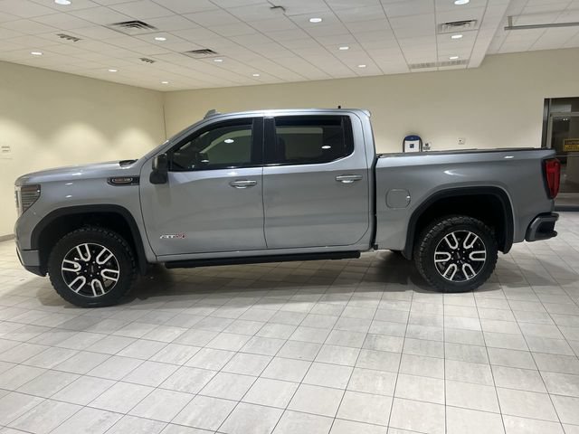 Used 2024 GMC Sierra 1500 AT4 w/ Technology Package AWD/4WD image 2