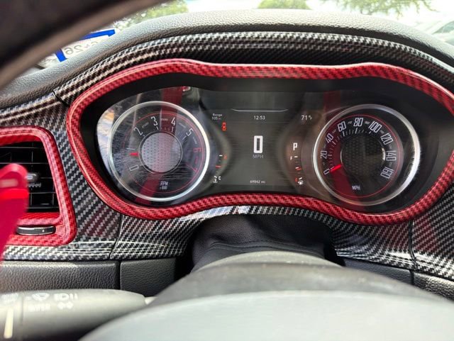Used 2019 Dodge Challenger R/T RWD image 8