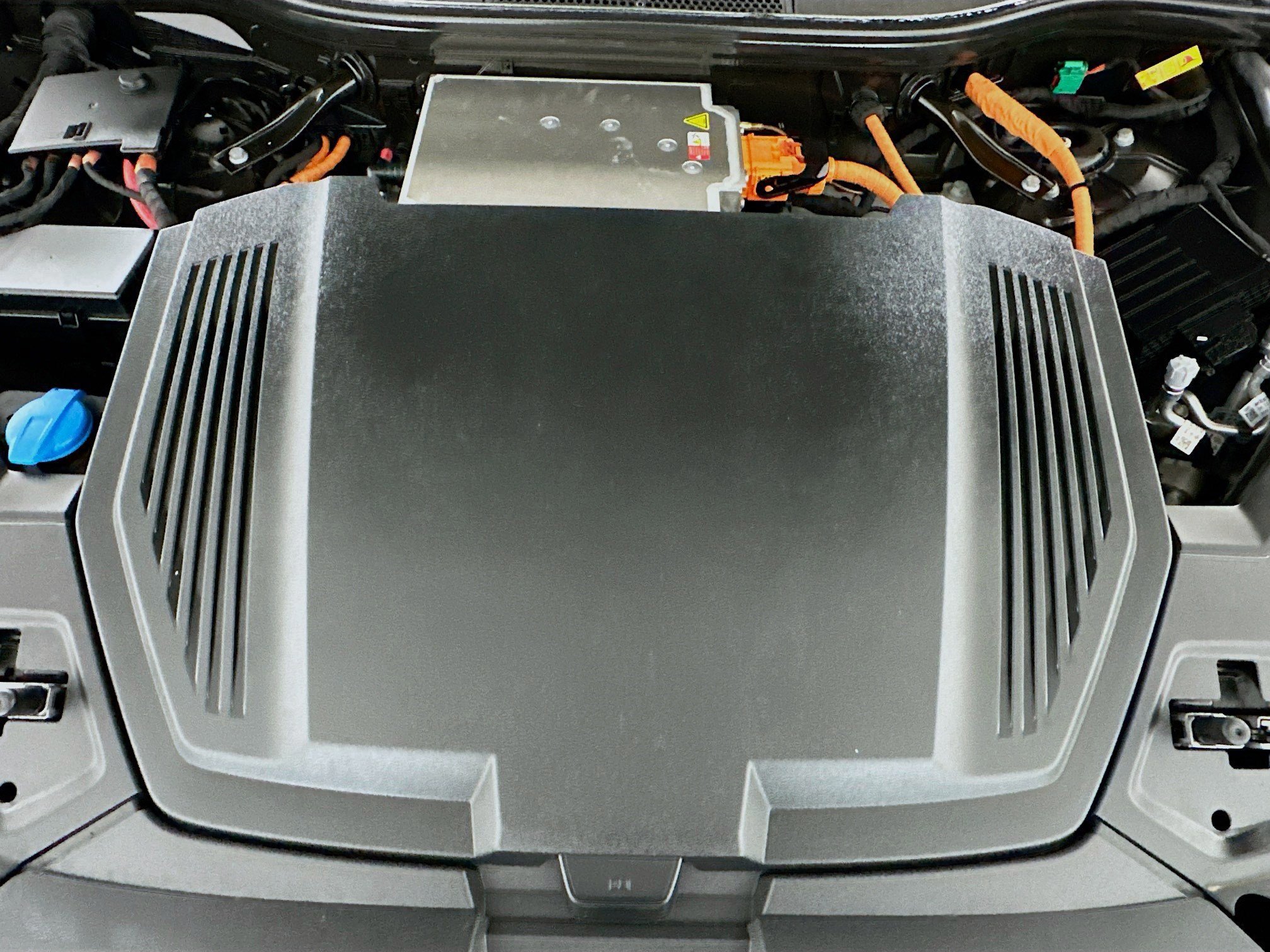 Used 2024 Audi Q8 e-tron Prestige w/ Prestige Package image 31