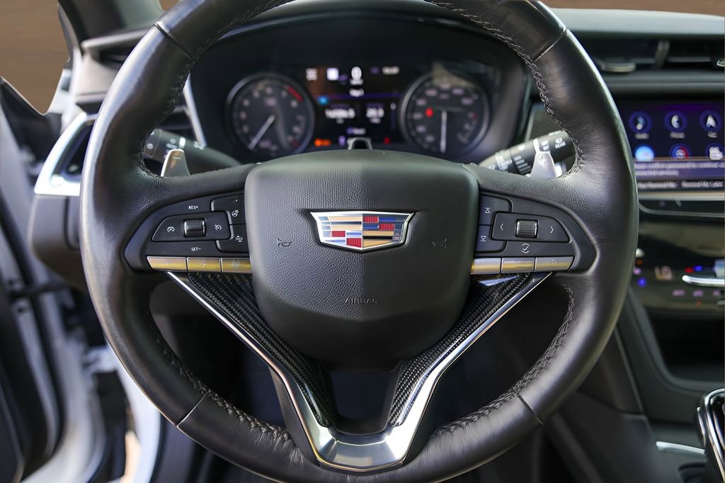 Certified 2023 Cadillac XT6 Sport w/ Technology Package AWD/4WD image 12