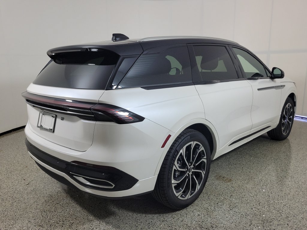 New 2026 Lincoln Nautilus Reserve AWD/4WD image 4