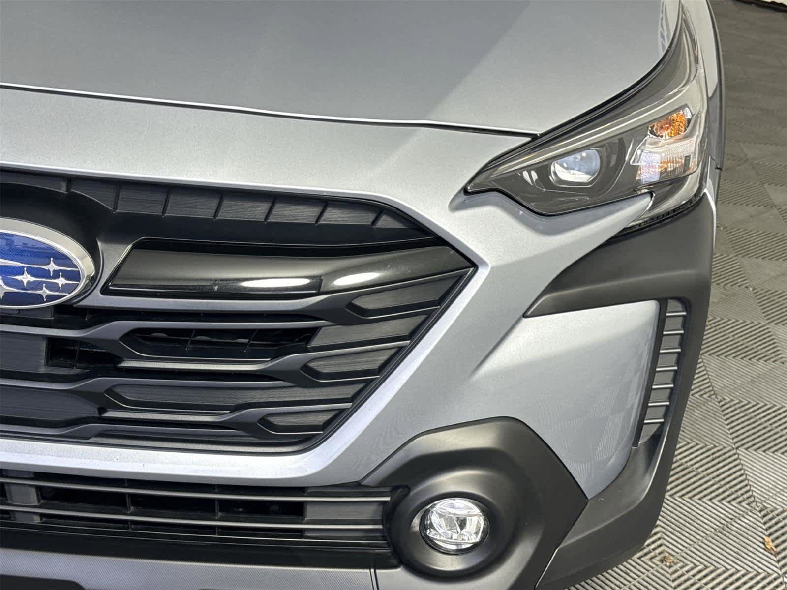 Used 2025 Subaru Outback Onyx Edition image 9