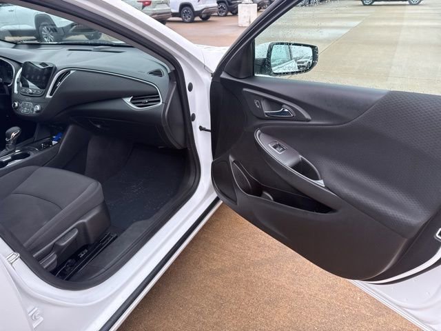 Used 2024 Chevrolet Malibu LT image 44