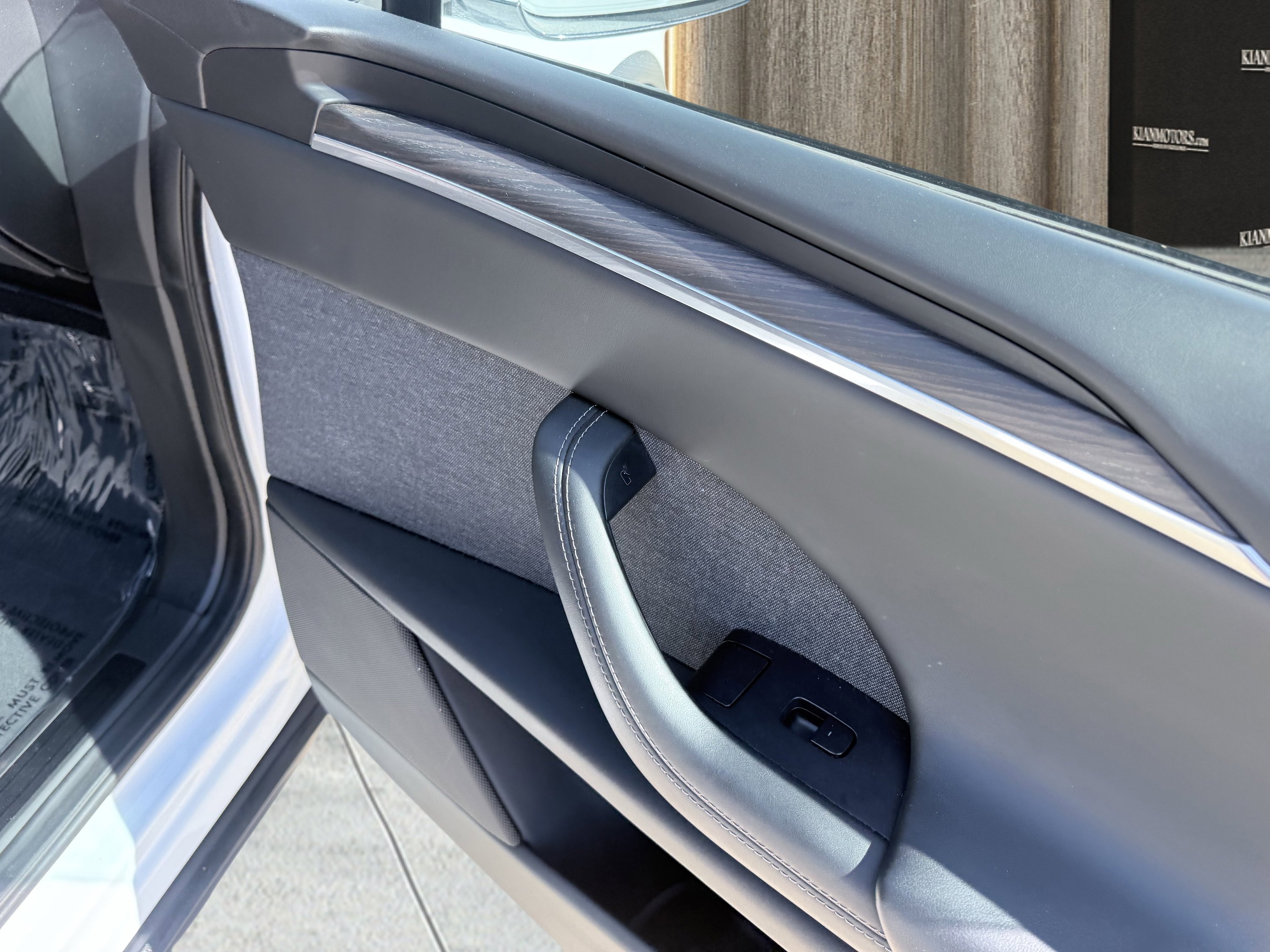 Used 2023 Tesla Model X image 58