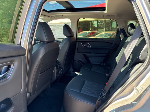 New 2026 Nissan Rogue Platinum w/ Platinum Premium Package AWD/4WD image 8