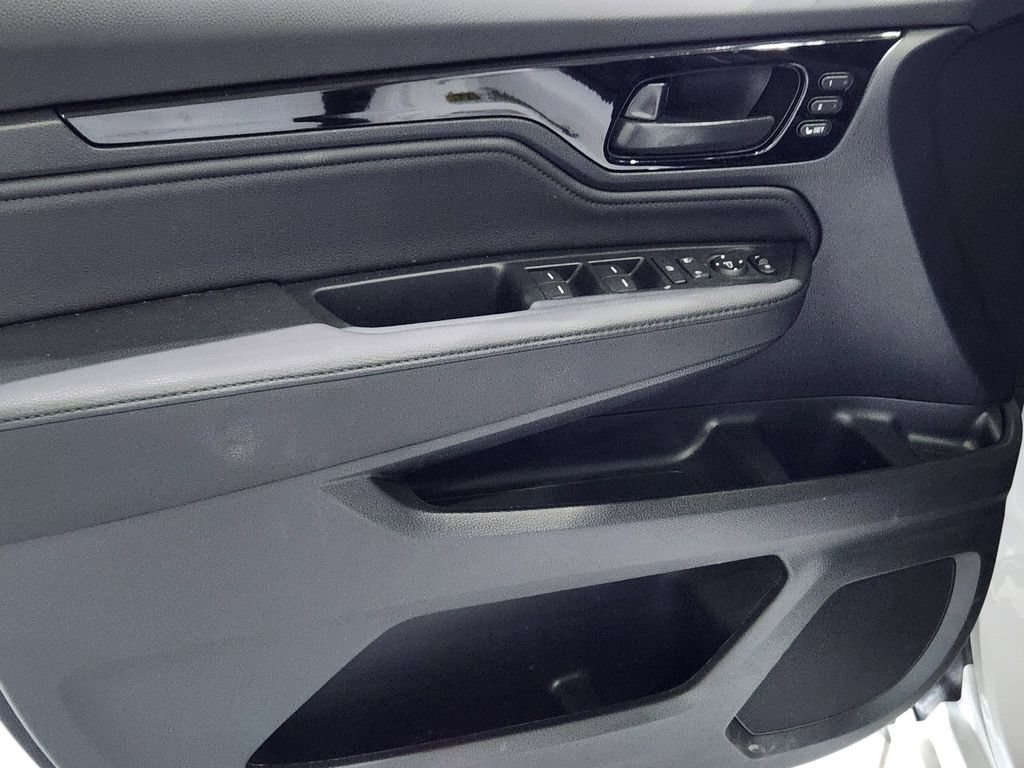 New 2026 Honda Odyssey Touring image 16
