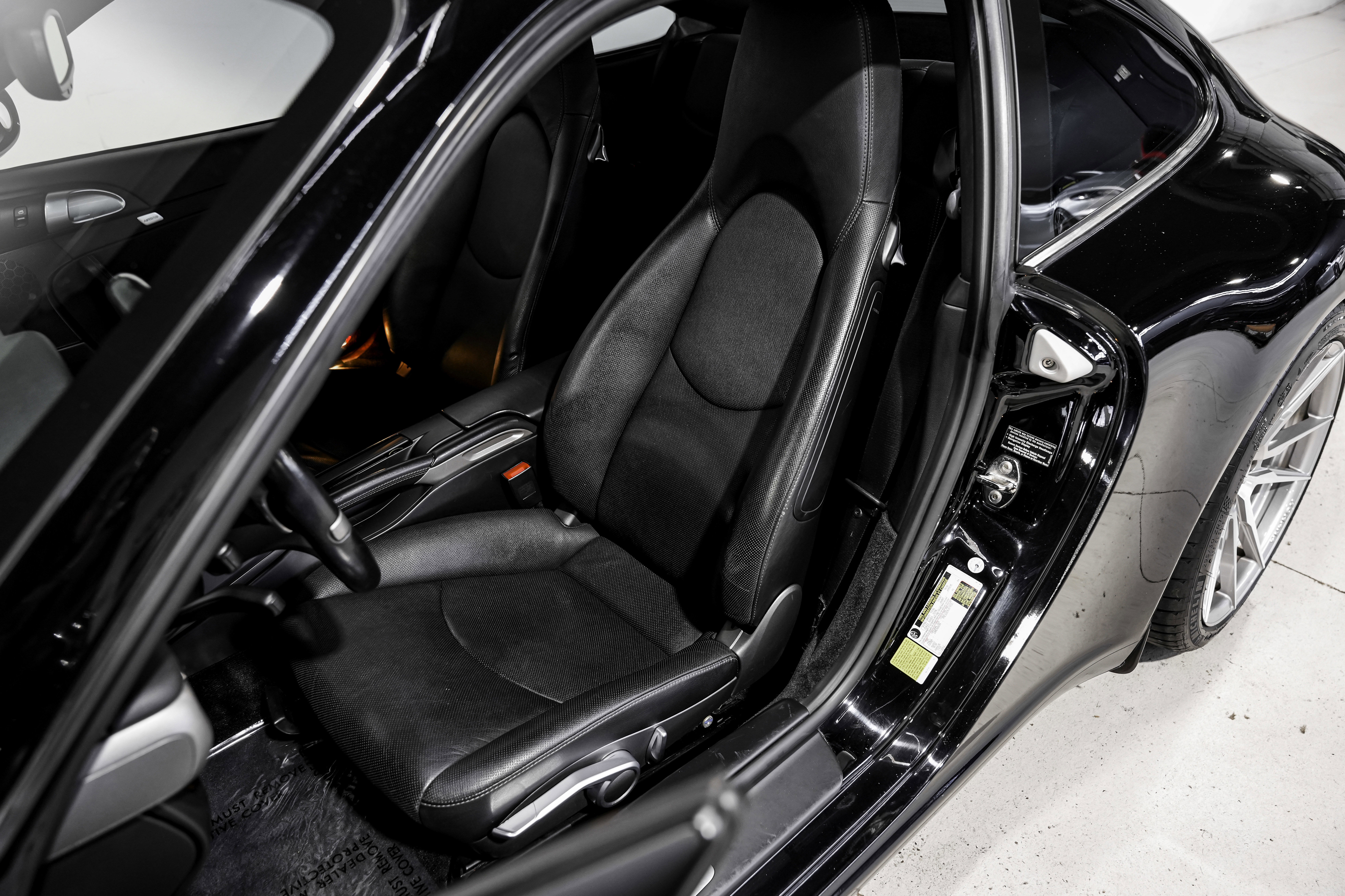 Used 2009 Porsche 911 Carrera image 17