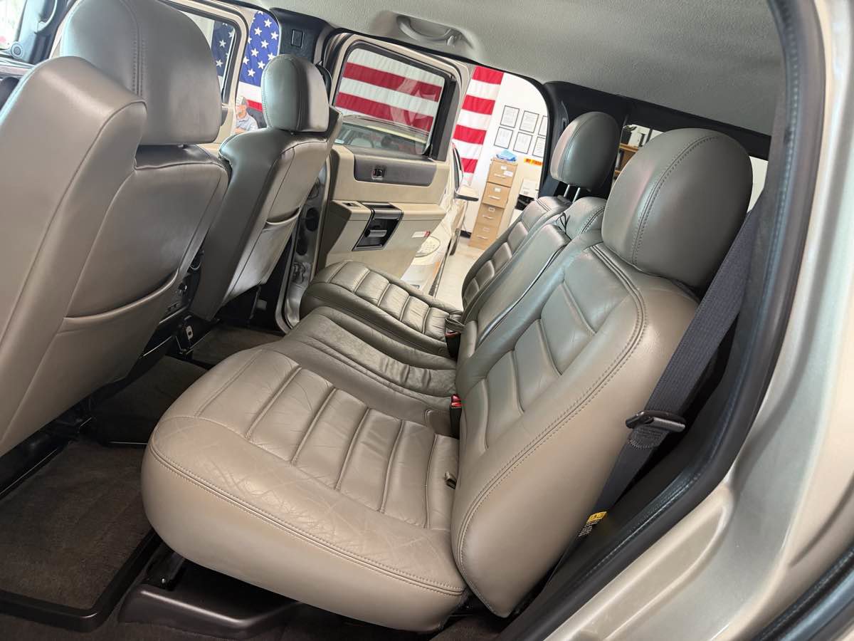 Used 2005 HUMMER H2 image 18